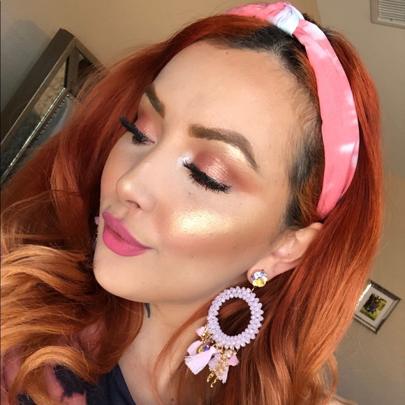 3/30 NWT Tie Dye headbands - Picture 2 of 6